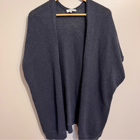 Aritzia Community Ionic Short-sleeve Cape In Navy Blue - Picture 4 of 7
